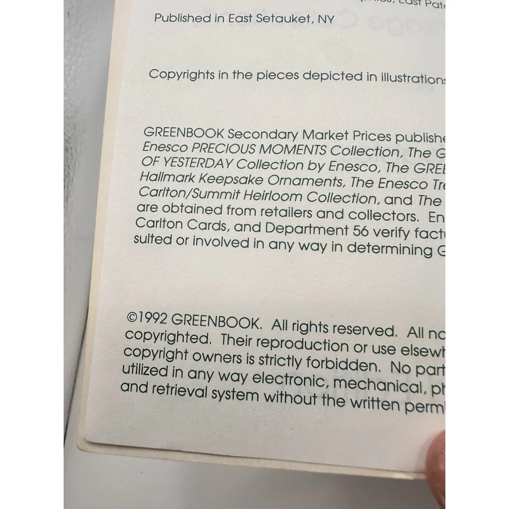 Greenbook Guide Department 56 Second Edition 1992 Heritage Snow‎ Village VTG